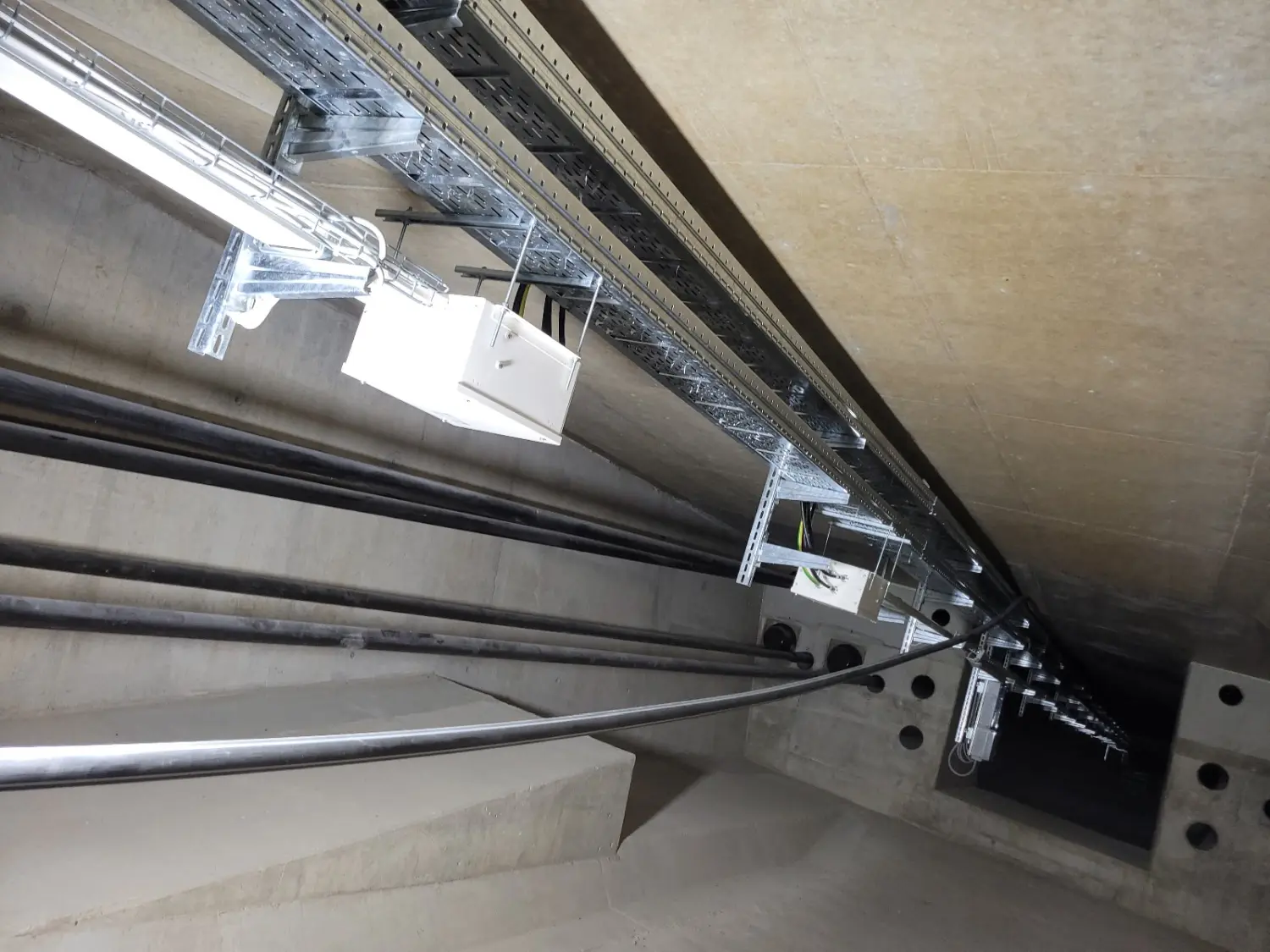 BALOGH Verkabelung&Montage-Service - Kabelsystem/ Montage